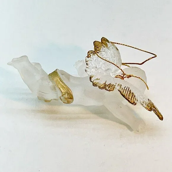 Vintage Christmas Tree Ornament Flying Angel Cherub Hand Painted Gold Wings 2.5" - Picture 3 of 11